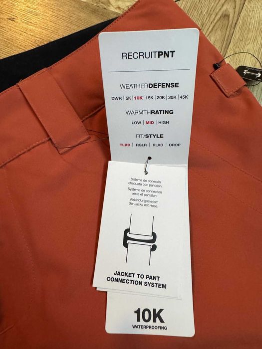 Nowe spodnie snowboardowe damskie DC rozmiar "M" (160-165 cm)