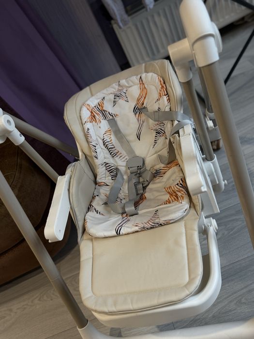 Гойдалка-стілець для годування