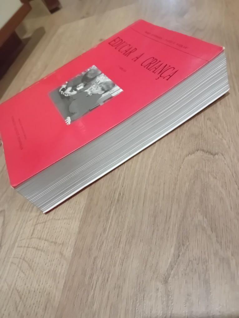 Educar a criança - Mary Hohmann • David P.  Weikart