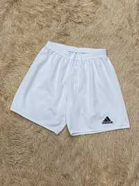 Белые спортивные шорты adidas адидас оригинал m