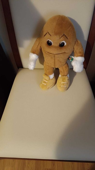 Boneco de peluche da Delta.