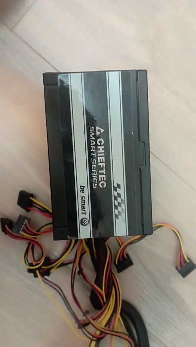 Блок живлення CHIEFTEC 600w