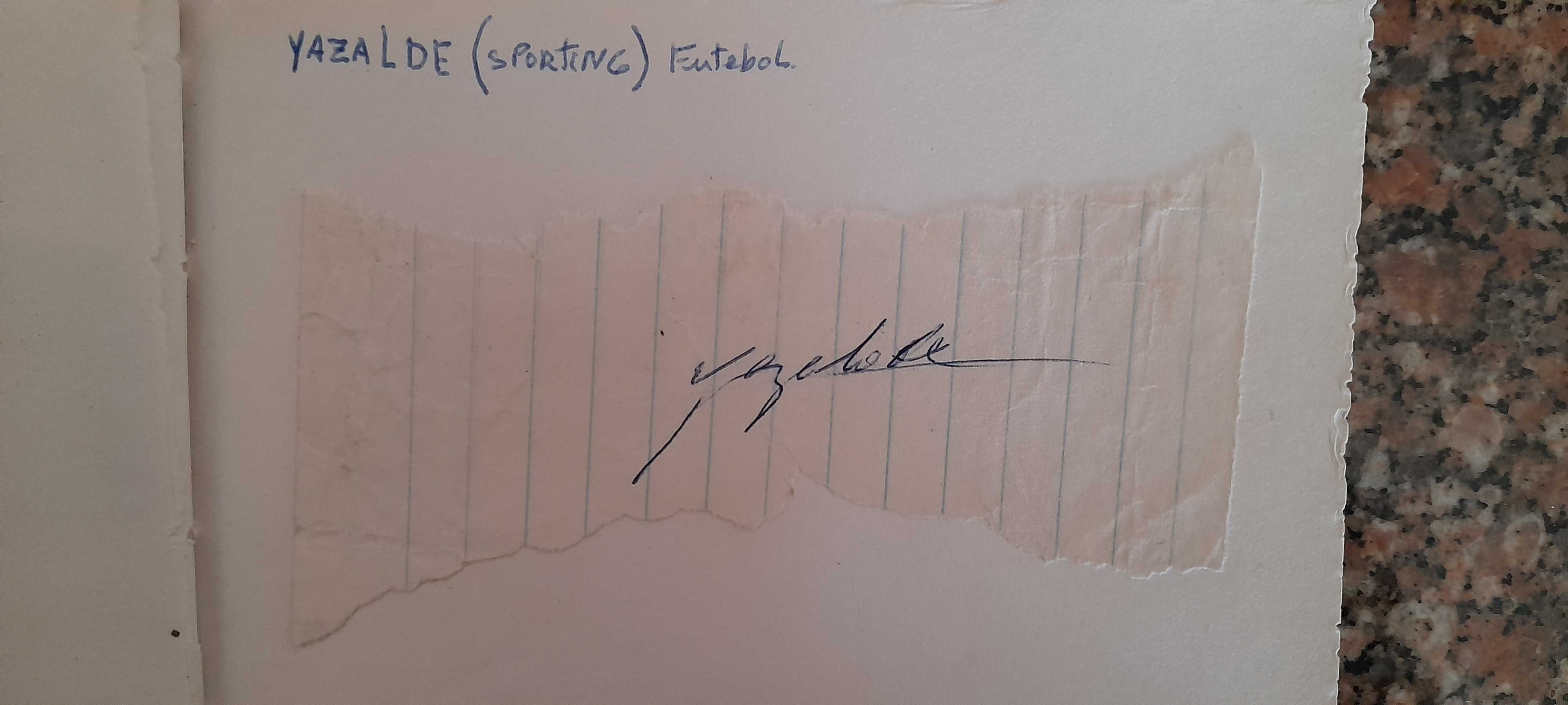 Autógrafo de YAZALDE