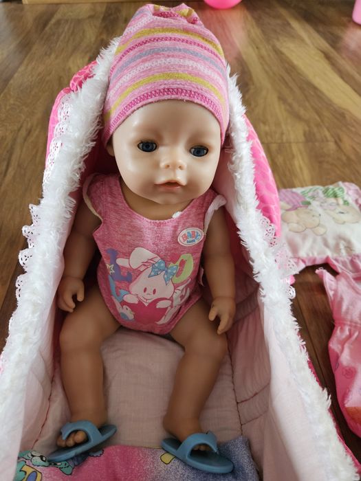 Lalka baby born nosidełko ubranka.