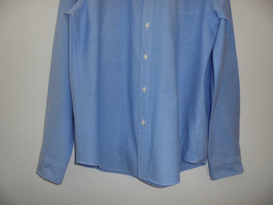 camisa de homem cor azul bebé