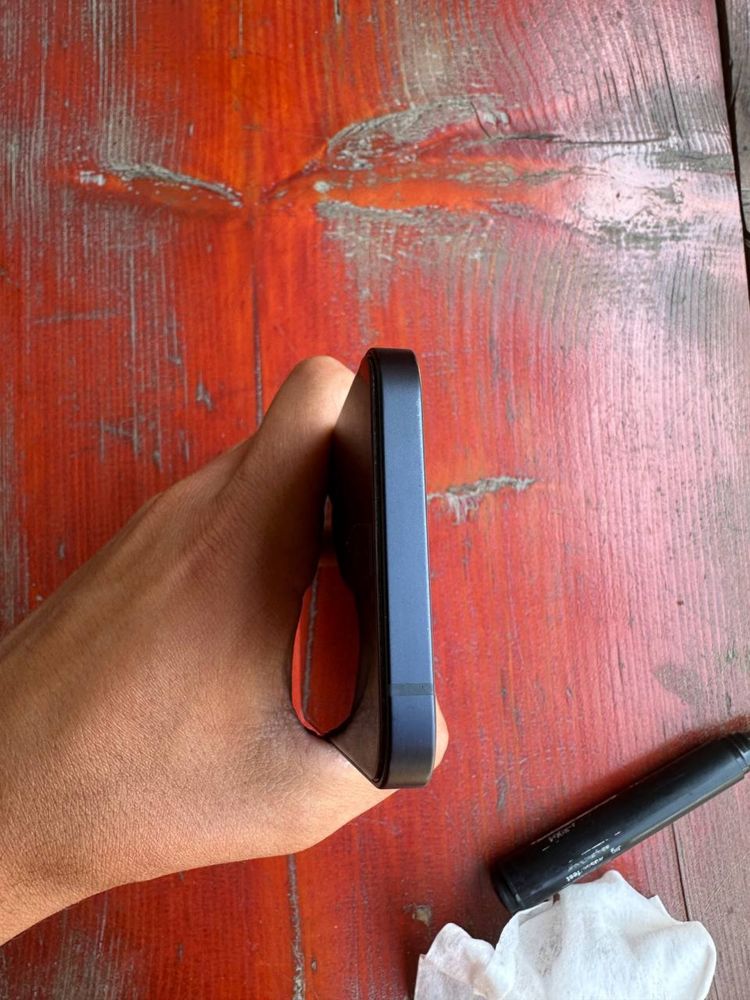 Iphone 12.