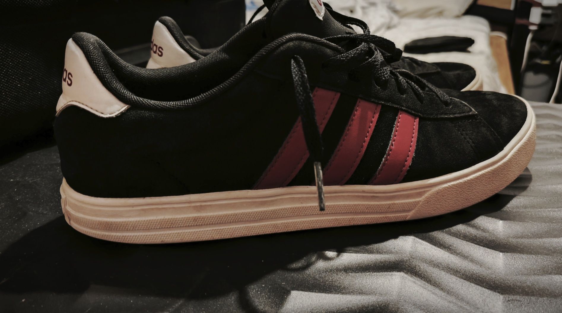 Tenis Adidas s/ novos original
Para quem usa calca n 44.5 n 45 
Excele