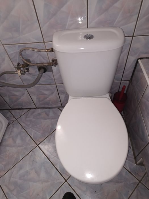 Toaleta z poziomym odpływem