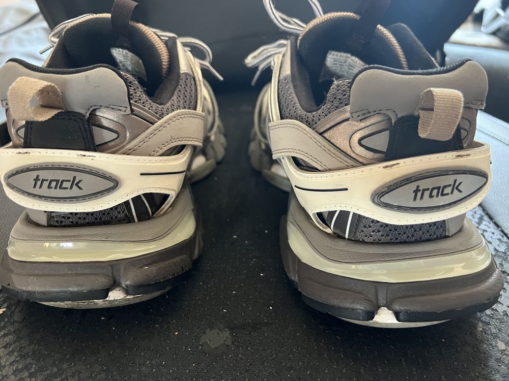 Balenciaga Track Led r. 45