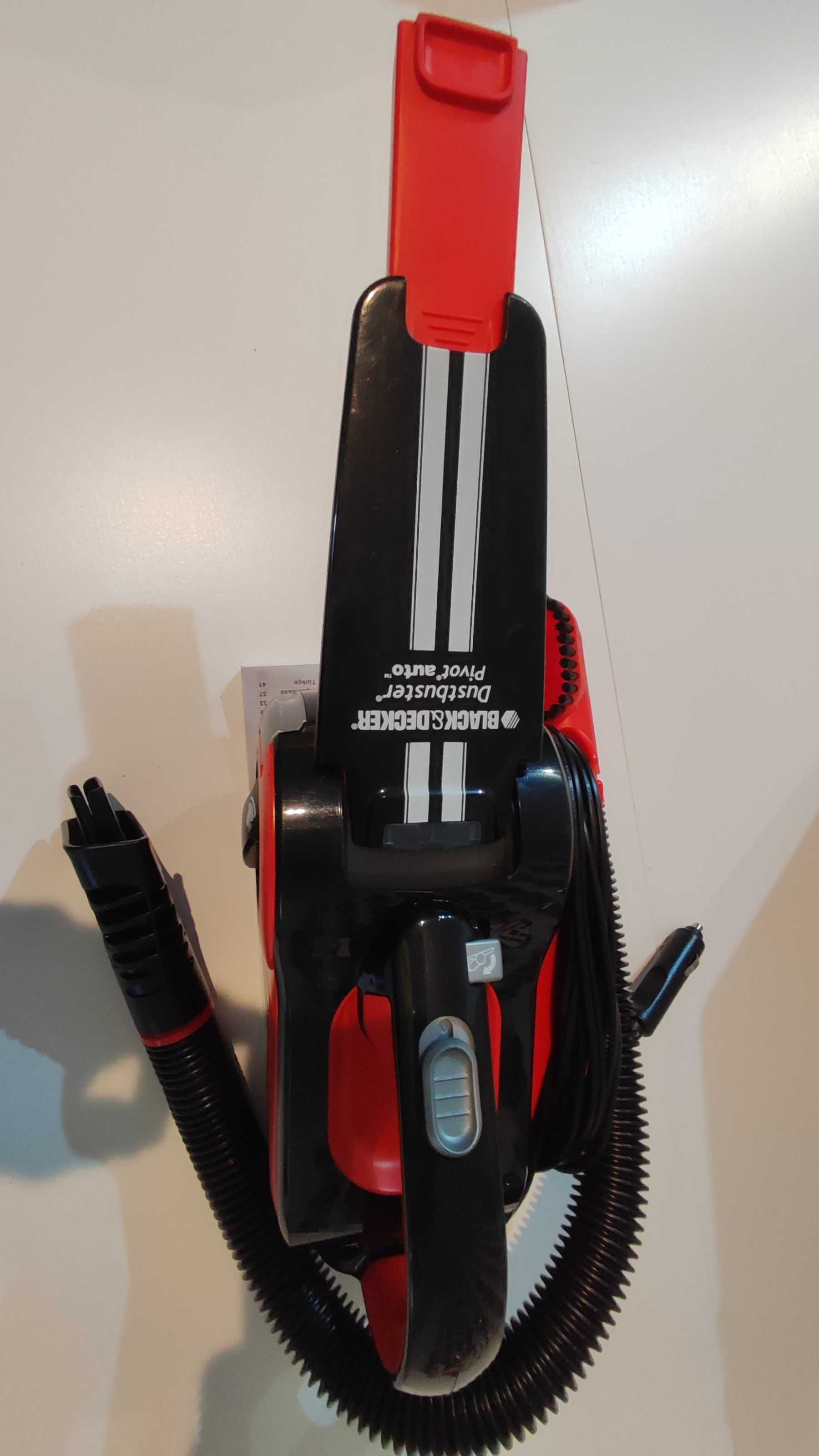 Odkurzacz samochodowy Black&Decker PAV1205