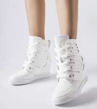 Białe sneakersy na koturnie Pantaleone 39