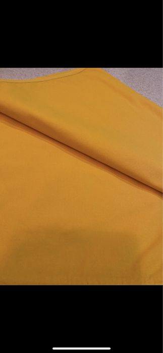 Скатерть тефлоновая 1,60 на 1,40 см. Б/у