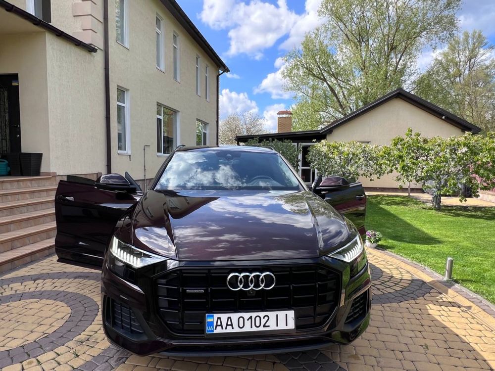 Продам преміум авто AUDI Q8S