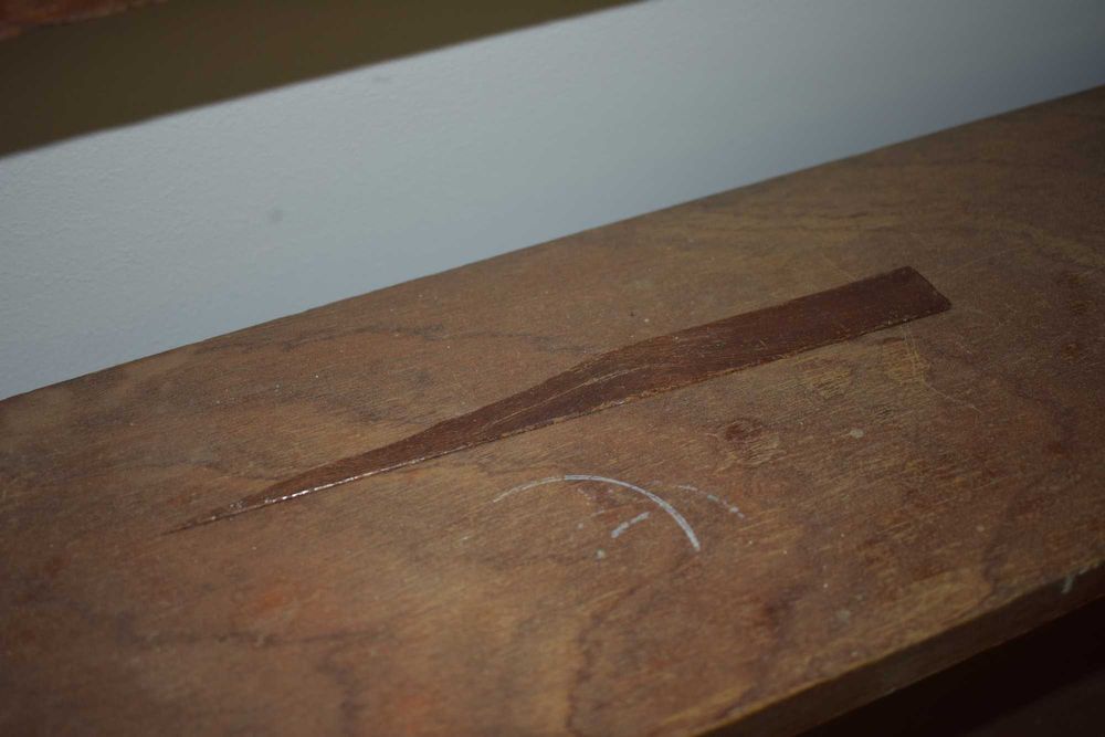 Estante em madeira de parede com 4 prateleiras