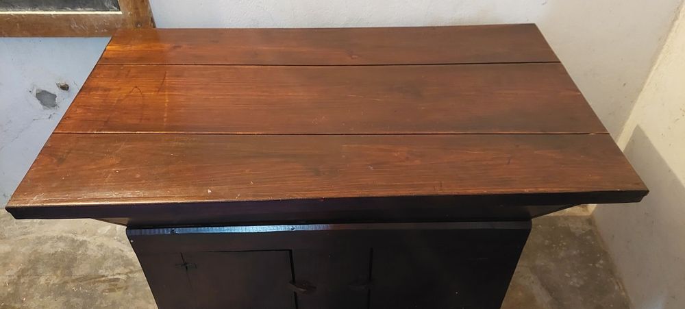 Arca antiga salgadeira