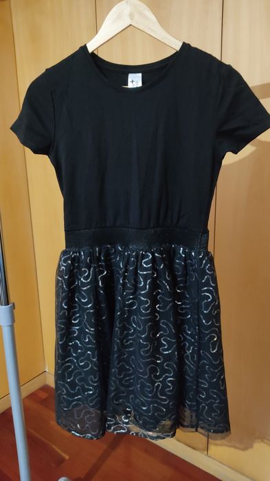 Vestido preto adolescente