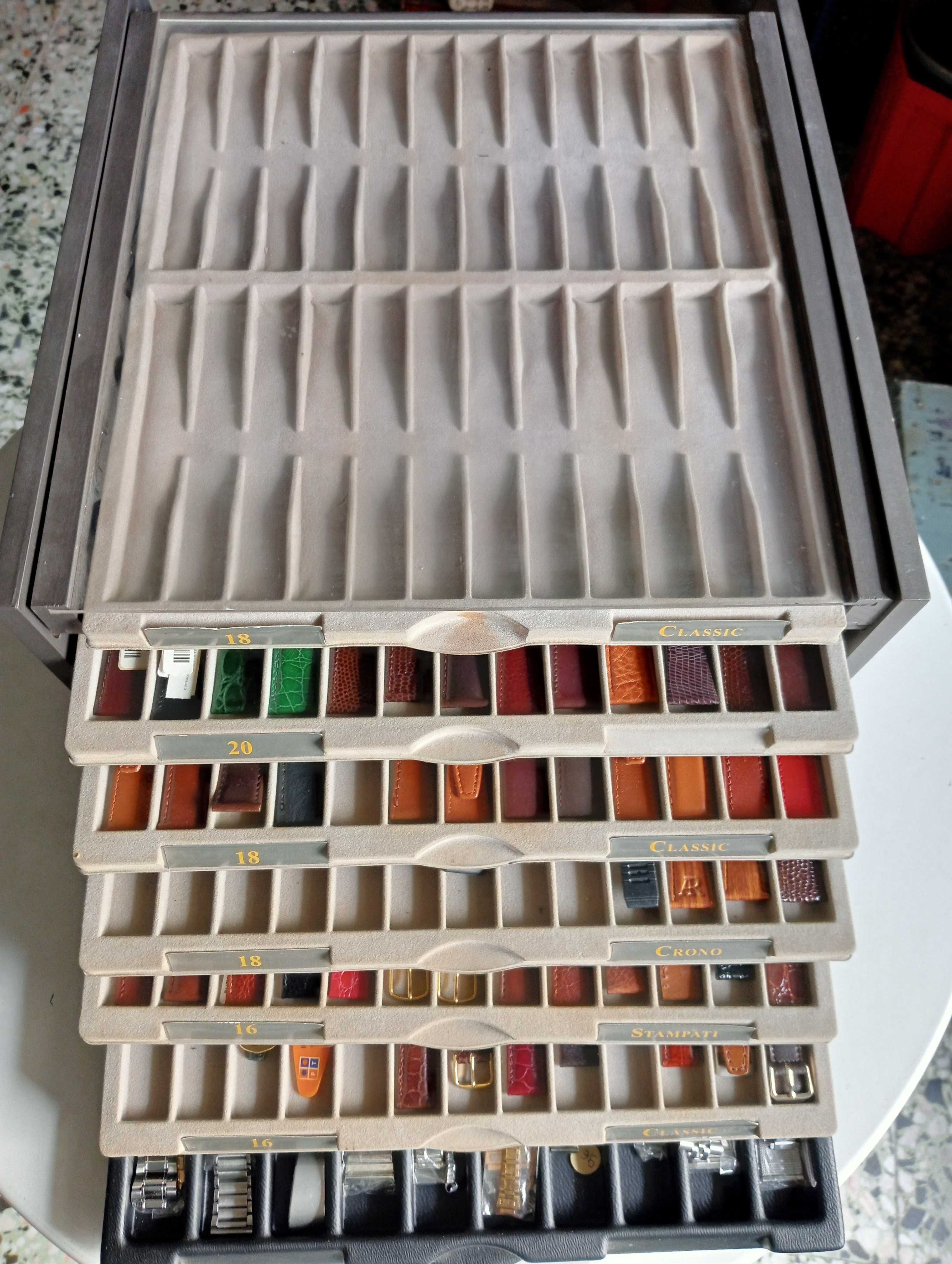 (101) Arquivo com 180 Braceletes para Relógios