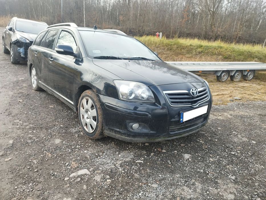 Toyota Avensis 1.8 VVT-I Sol Lift Navi