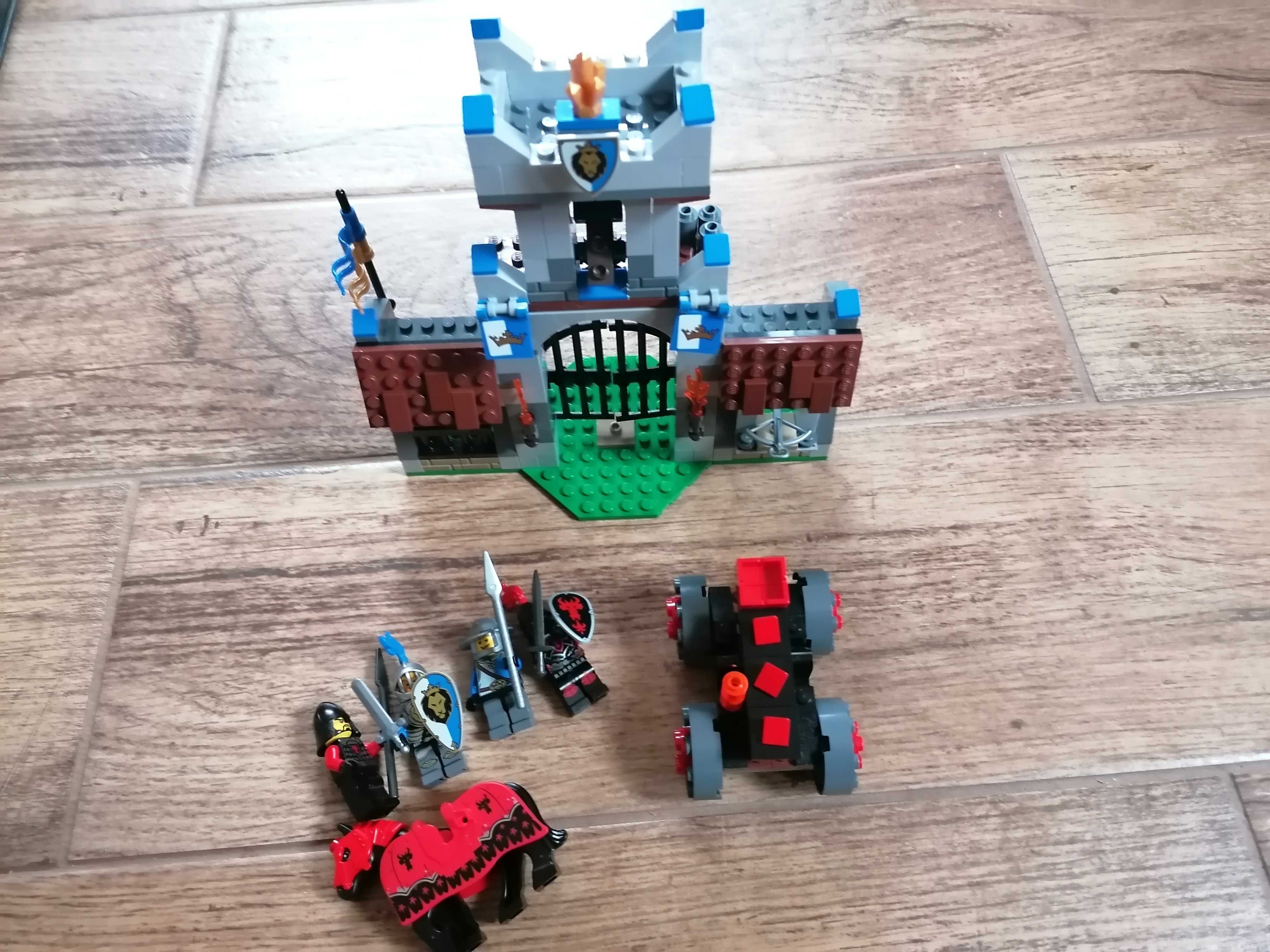 LEGO 70402 Castle - Napad na wartownię