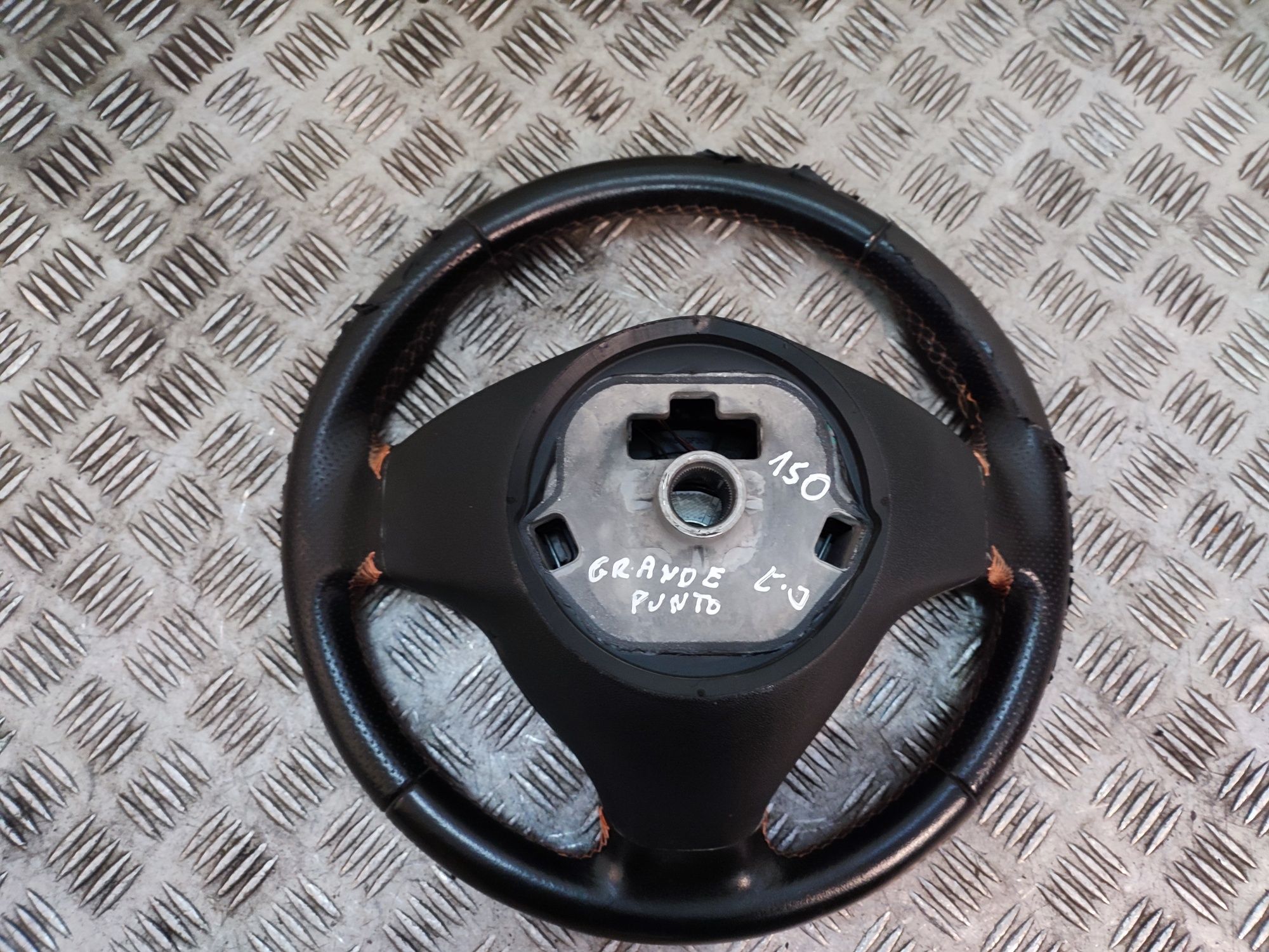 Fiat Punto Grande kierownica skóra skórzana multifunkcja