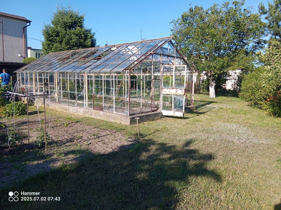 Rozbiórki ,sprzątanie piwnic hal mieszkań wywóz odpadów