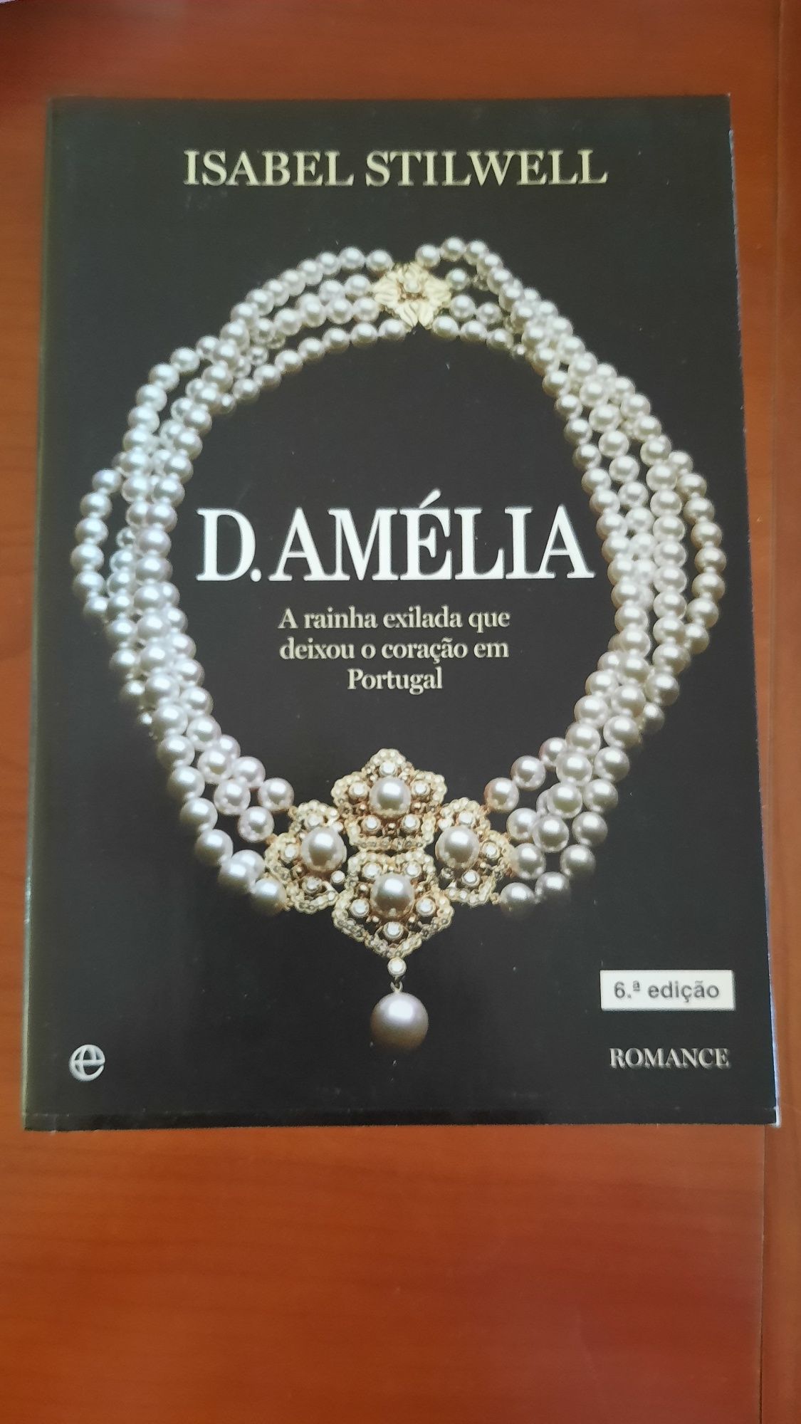D. Amélia Isabel Stilwell