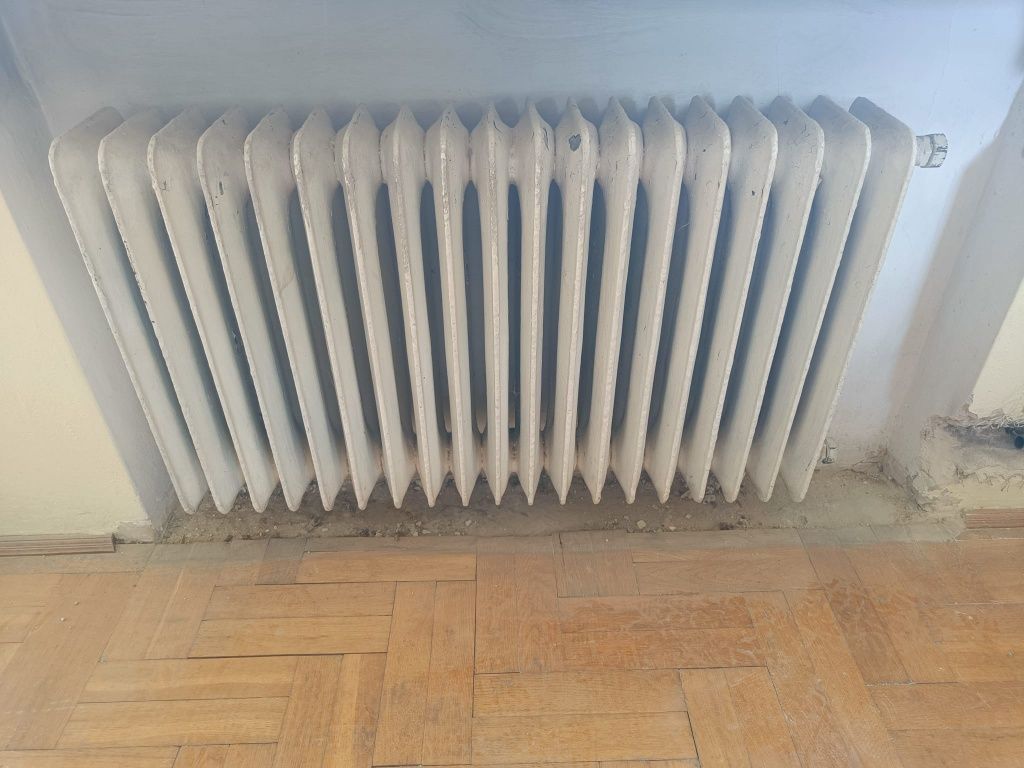 Grzejniki żeliwne stalowe aluminiowe w bardzo dobrym stanie ozdobne