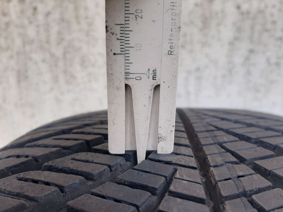 2x Opony całoroczne 215/55R17 GoodYear Vector4Sasons A0 / 8mm 2020r