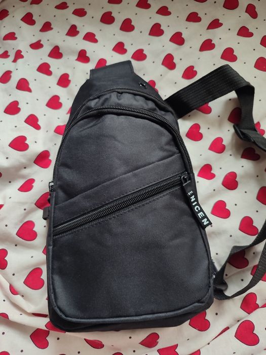 Барсетка новая через плечо