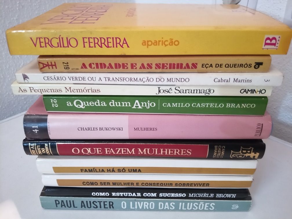 Livros diversos .