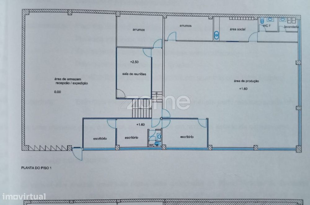 Armazém na Zona Industrial do Corujo