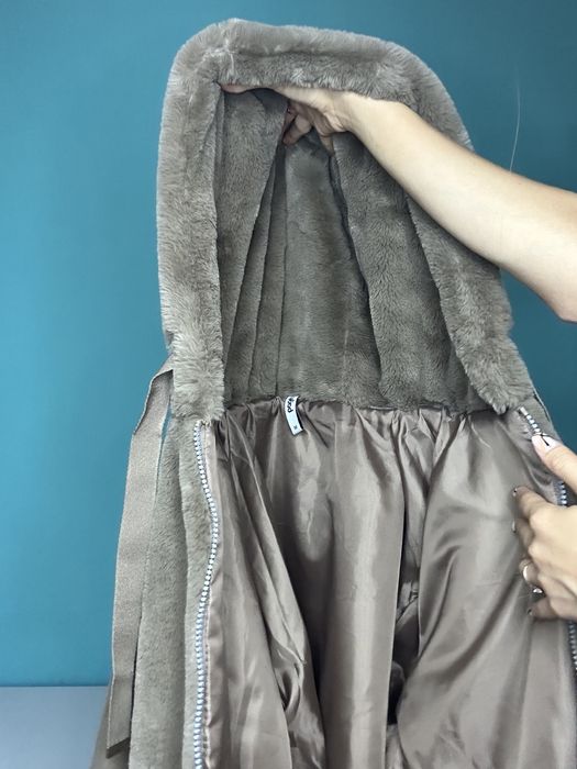 Шубка серого цвета, размер S