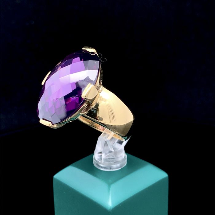 Pierścionek Giorgio Martello, pozłacany, fioletowa cyrkonia