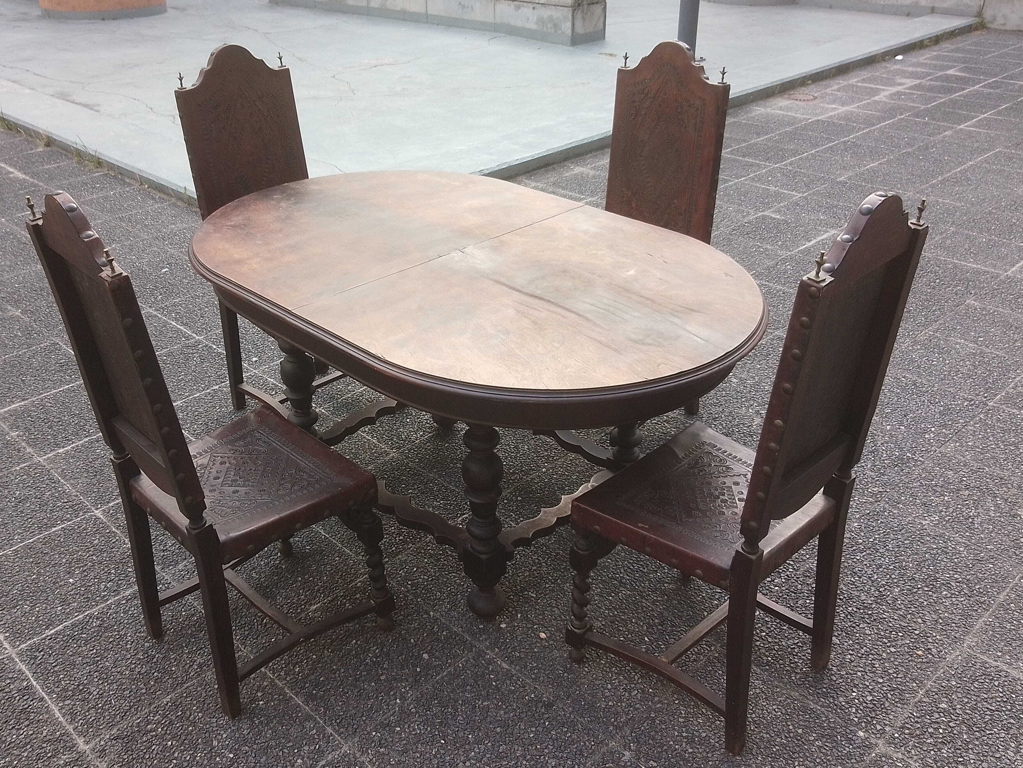 Mesa dos cardeais