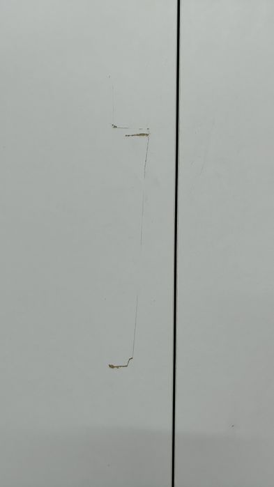 Шафа біла для одягу