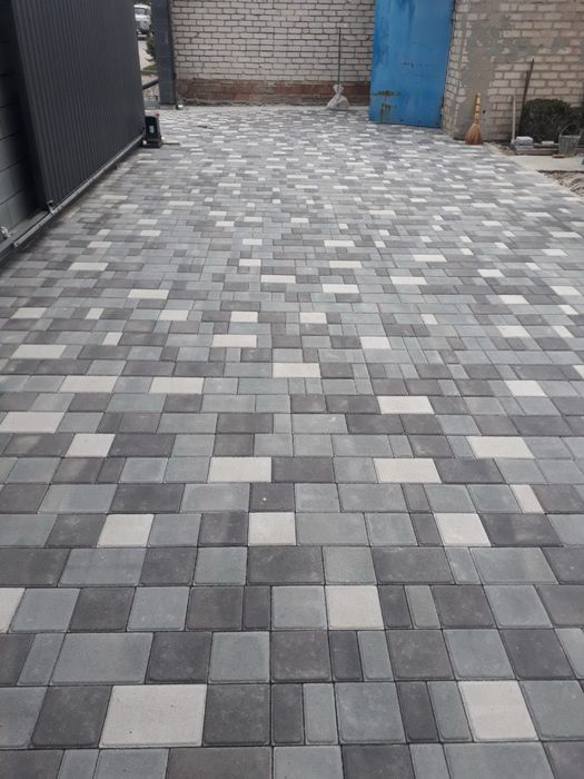 Укладка тротуарной плитки !Качественно и в сроки выполним работы.