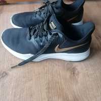 Adidasy Nike rozmiar 37,5