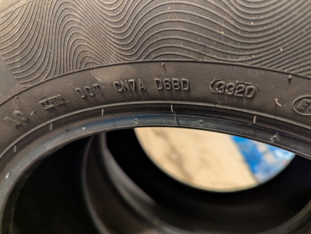 Opony Continental 235/55 R17  letmie 2 sztuki plus gratis