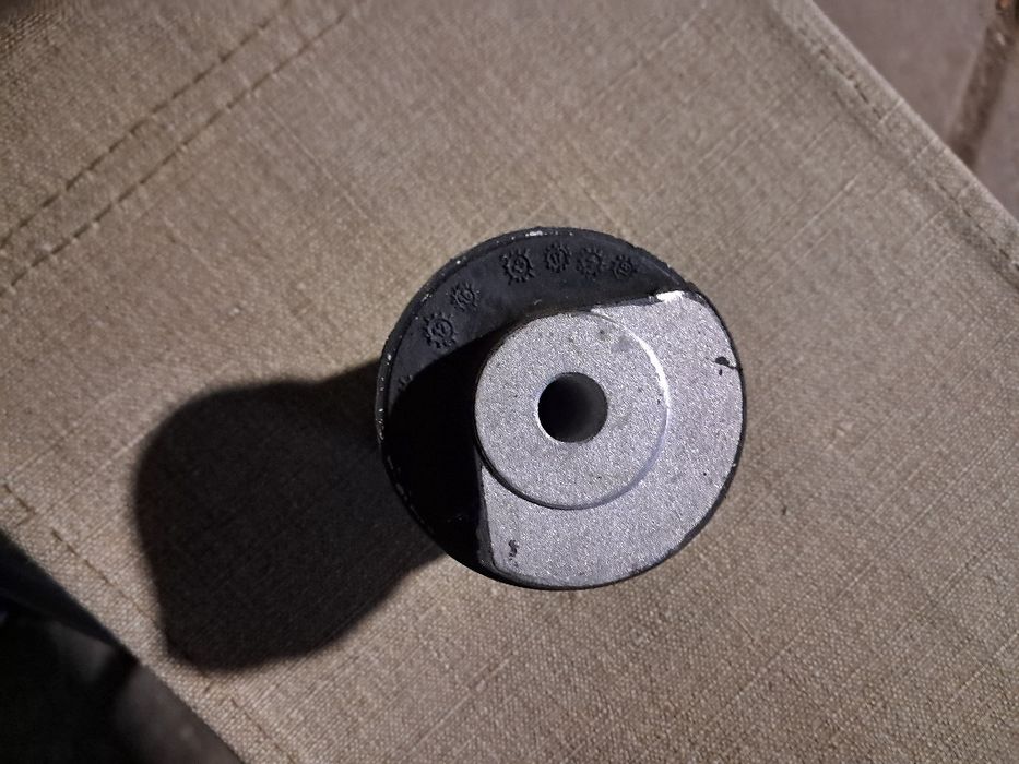 Саленблок задрей балки  опель астра класік в наявності 1шт залишки