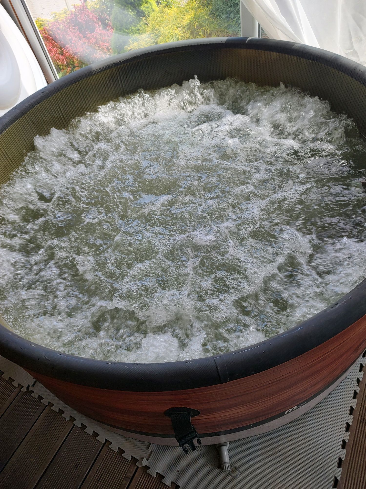Jacuzzi Duet mSpa