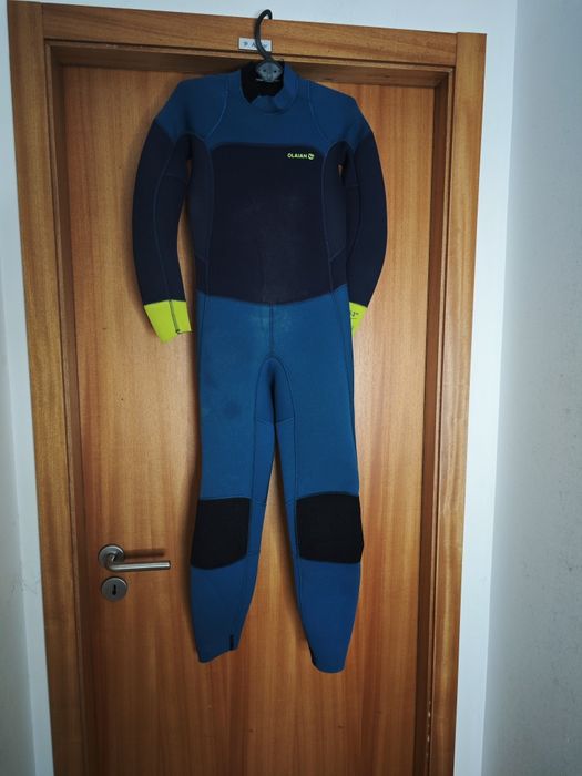 Fatos de surf usados