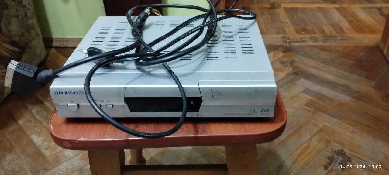 Тюнер Homecast C3200 COВ