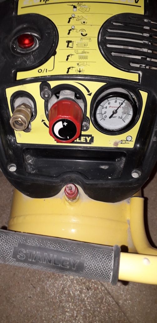 Kompresor sprężarka Stanley 10bar 24l  sprawny w dobrym stanie