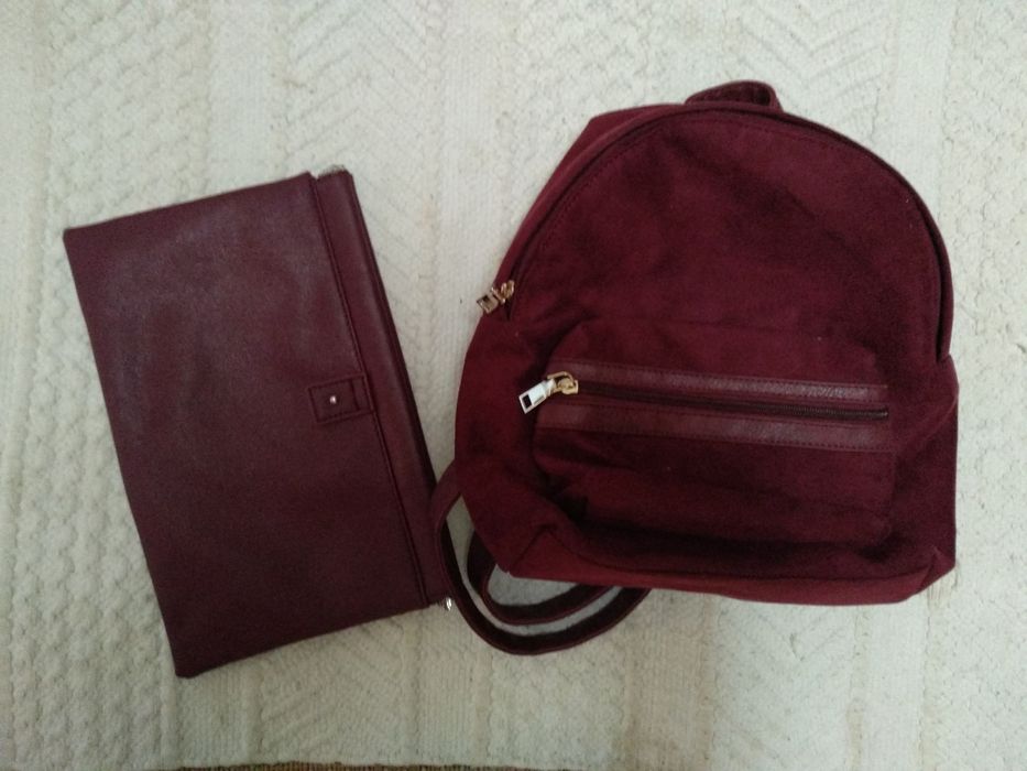 Mochila e pochete bordeaux / cor de vinho