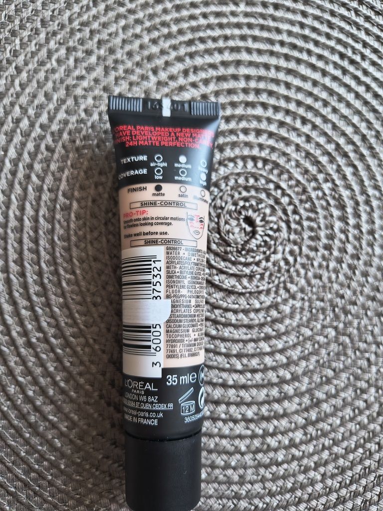 Nowy podkład Loreal Infallible 24 H -Matte nr 11
