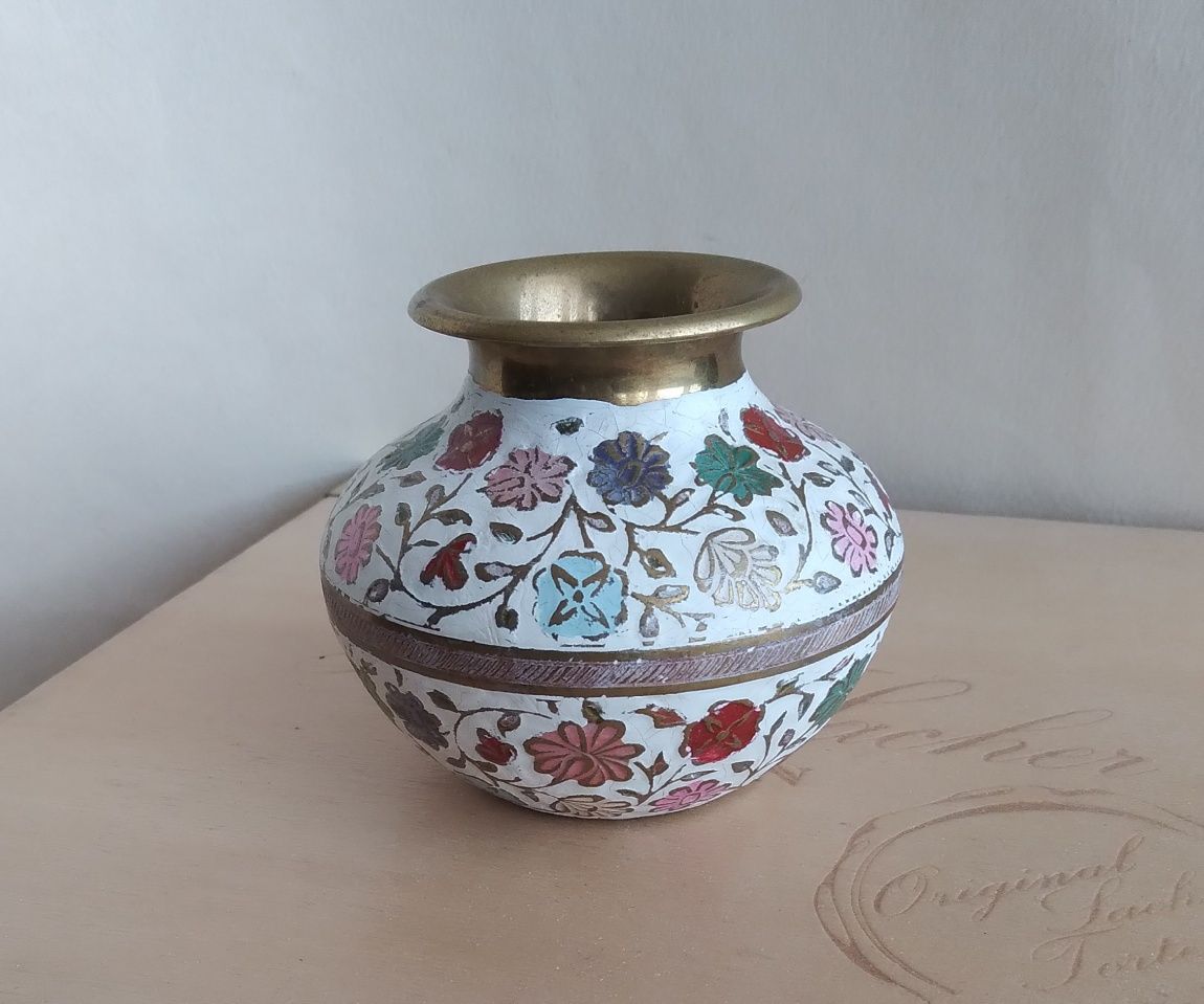 Латунная ваза индийская