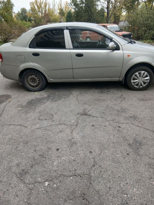 Продам сімейну машину