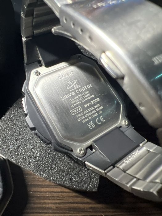 Casio Iluminator WV-200RD-1AEF