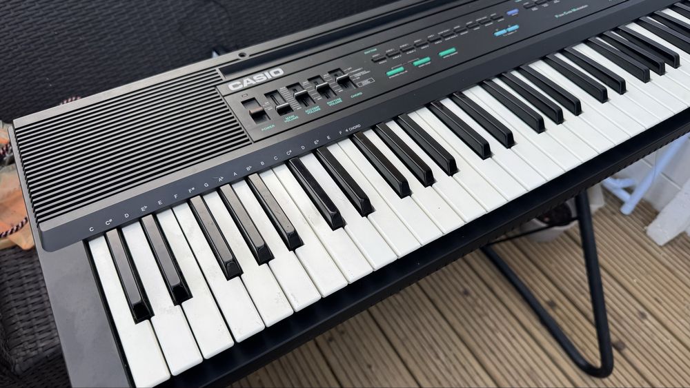 Teclado Casiotone CT-607