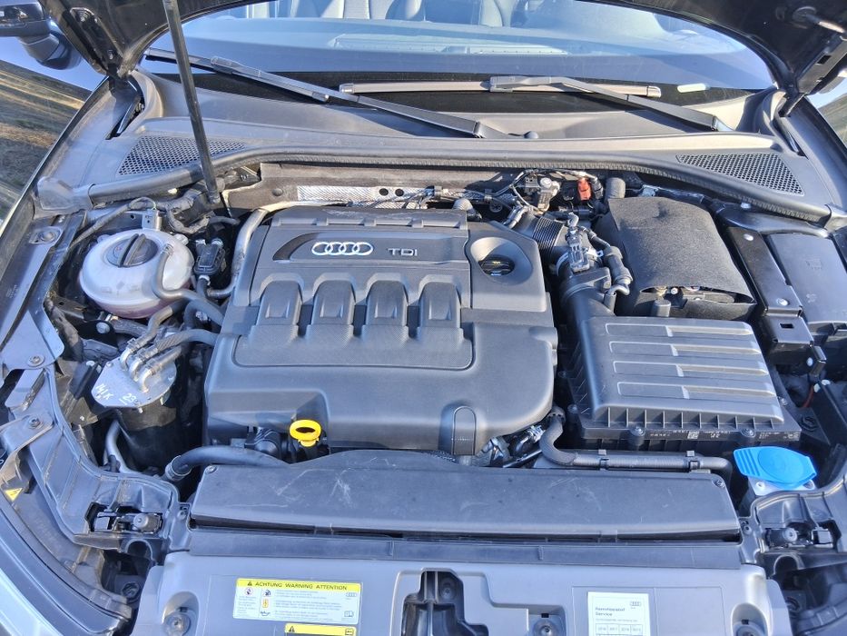 Audi A3 Limousine 1.6Tdi XENON LED REBOQUE